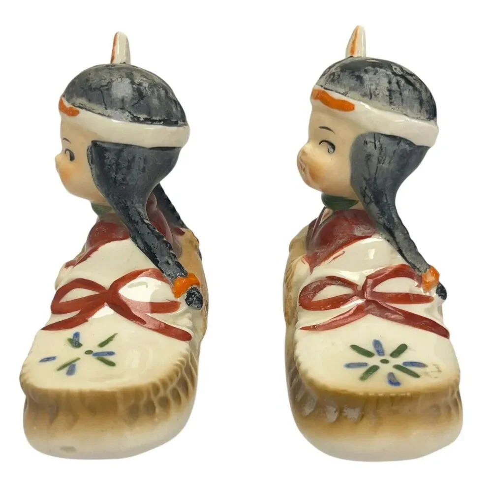 Vintage 1950s Salt & Pepper‎ Shakers Native American Indian Girls Moccasin Japan